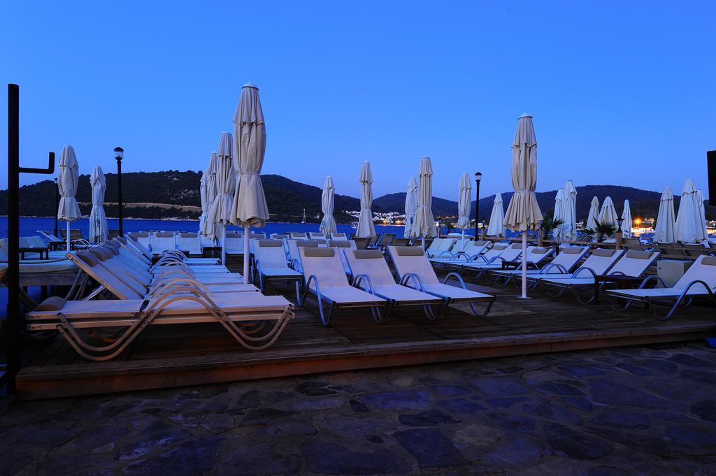 Maritim Hotel Гёльтюрбюку Экстерьер фото